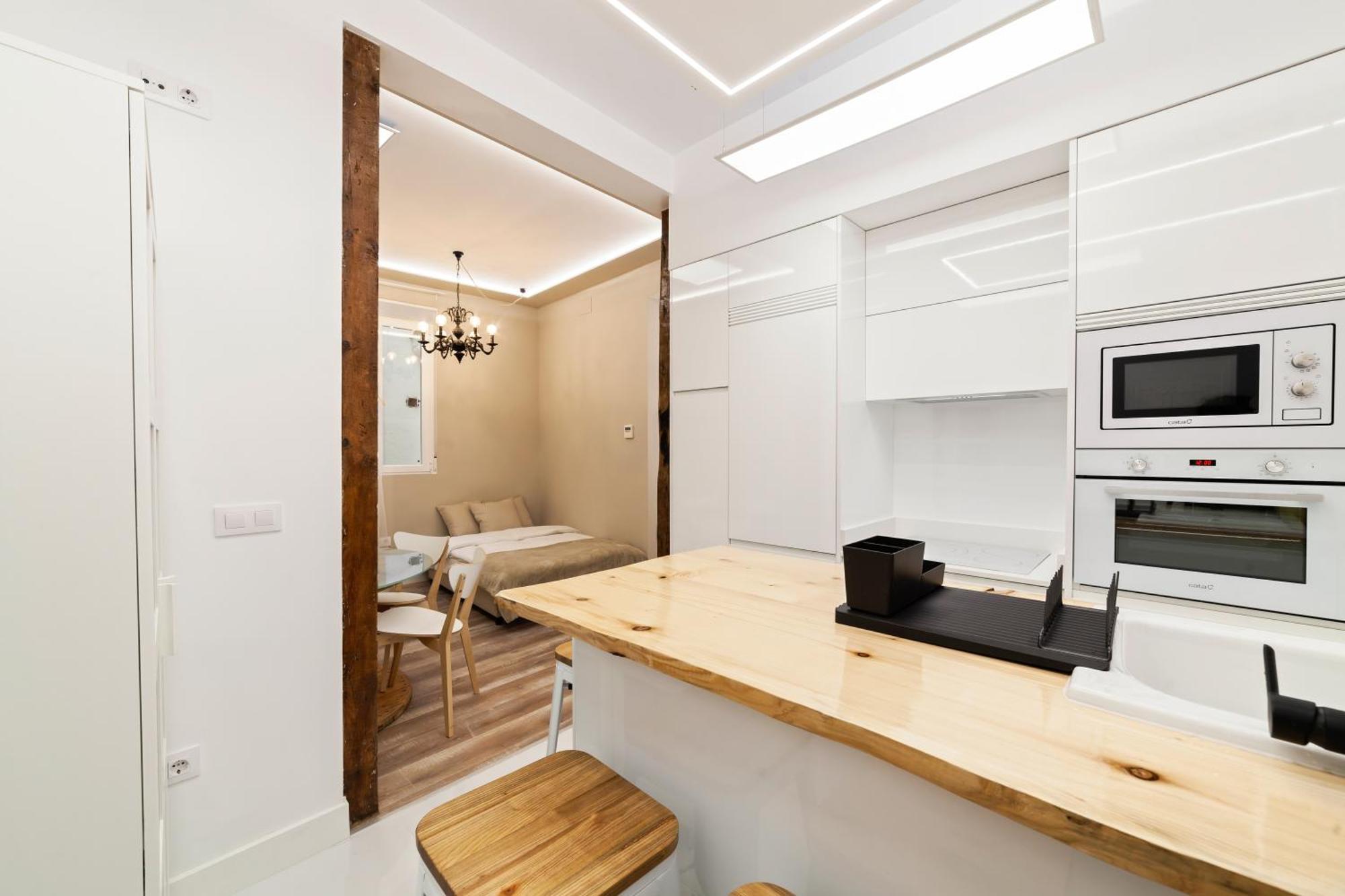 Spacious 3 Bedroom In Centro Appartement *